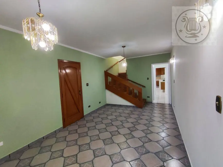 Foto 2 de Sobrado com 3 quartos à venda, 175m2 em Vila São Vicente, São Paulo - SP