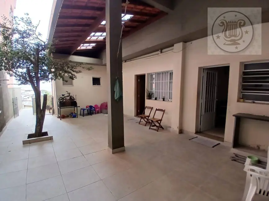 Foto 2 de Casa com 5 quartos à venda, 250m2 em Limão, São Paulo - SP