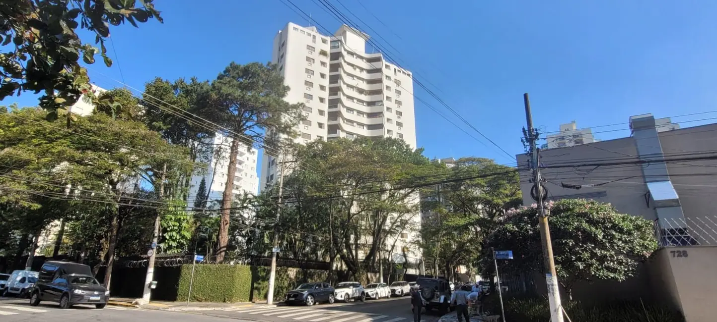 Foto 2 de Apartamento com 4 quartos à venda, 209m2 em Campo Belo, São Paulo - SP