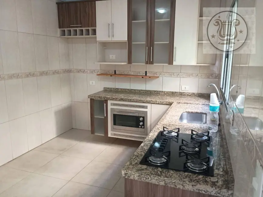 Foto 1 de Sobrado com 3 quartos para alugar, 125m2 em Jardim Britânia, São Paulo - SP