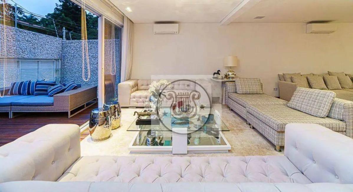 Foto 8 de Casa com 3 quartos à venda, 600m2 em Pacaembu, São Paulo - SP