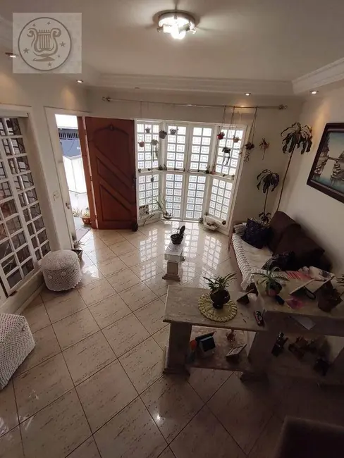 Sobrado com 5 quartos à venda, 150m2 em Jardim Centenário, São Paulo - SP - imagem 3 Foto 3 de Sobrado com 5 quartos à venda, 150m2 em Jardim Centenário, São Paulo - SP
