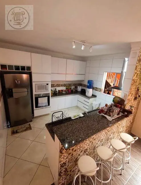 Sobrado com 3 quartos à venda, 127m2 em Vila Rica, São Paulo - SP - imagem 3 Foto 3 de Sobrado com 3 quartos à venda, 127m2 em Vila Rica, São Paulo - SP