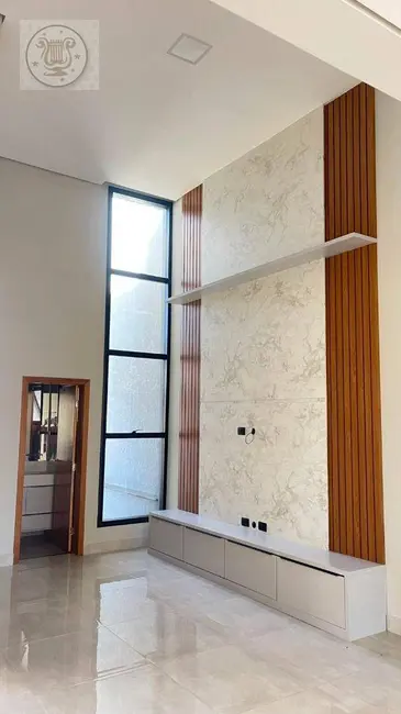 Foto 2 de Casa com 3 quartos à venda, 200m2 em Indaiatuba - SP