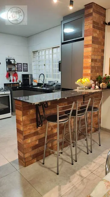 Sobrado com 3 quartos à venda, 175m2 em São Paulo - SP - imagem 1 Foto 1 de Sobrado com 3 quartos à venda, 175m2 em São Paulo - SP