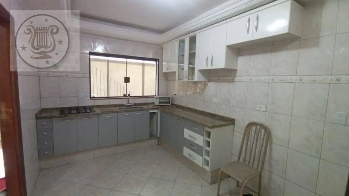 Foto 3 de Sobrado com 3 quartos à venda, 220m2 em Vila Basileia, São Paulo - SP
