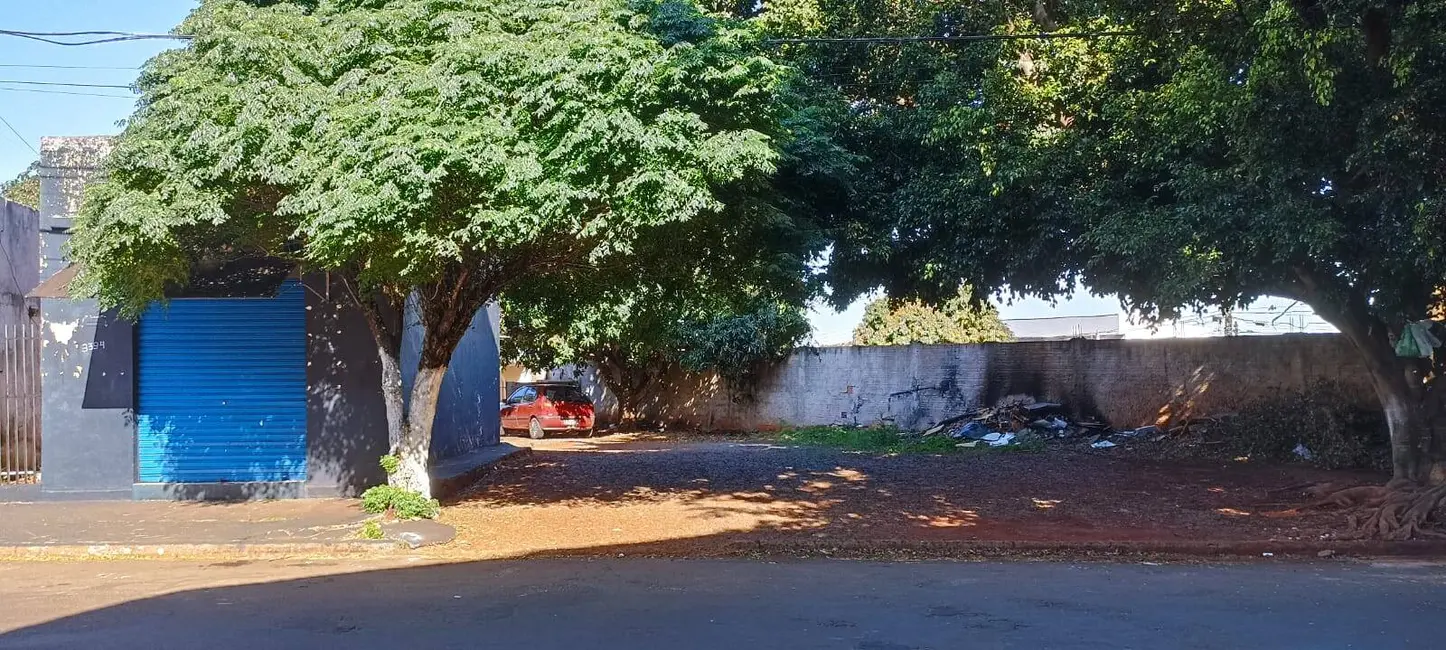 Foto 3 de Terreno / Lote à venda, 269m2 em Jardim Monte Carlo, Arapongas - PR