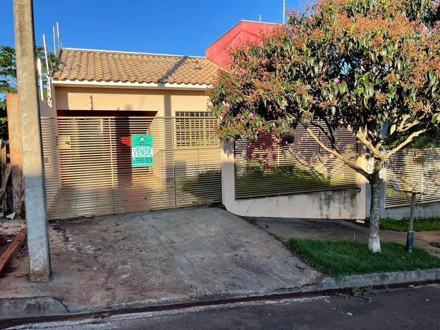 Foto 1 de Casa com 2 quartos à venda, 76m2 em Jardim Interlagos, Arapongas - PR
