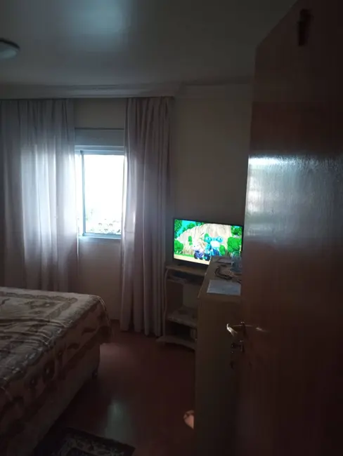 Casa com 3 quartos à venda, 160m2 em Conjunto Águias, Arapongas - PR - imagem 4 Foto 4 de Casa com 3 quartos à venda, 160m2 em Conjunto Águias, Arapongas - PR