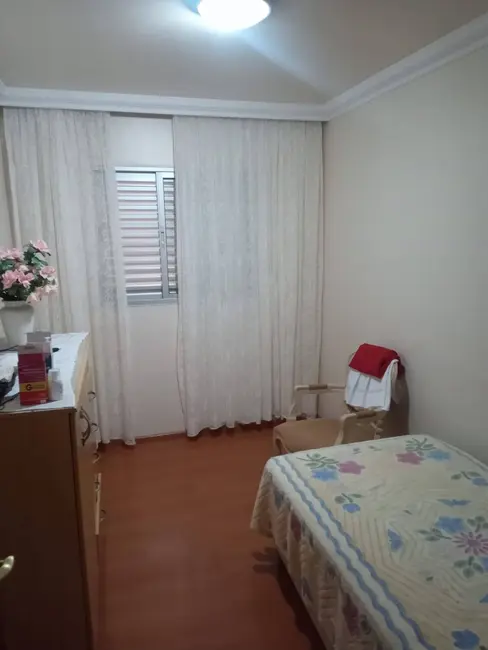 Casa com 3 quartos à venda, 160m2 em Conjunto Águias, Arapongas - PR - imagem 5 Foto 5 de Casa com 3 quartos à venda, 160m2 em Conjunto Águias, Arapongas - PR