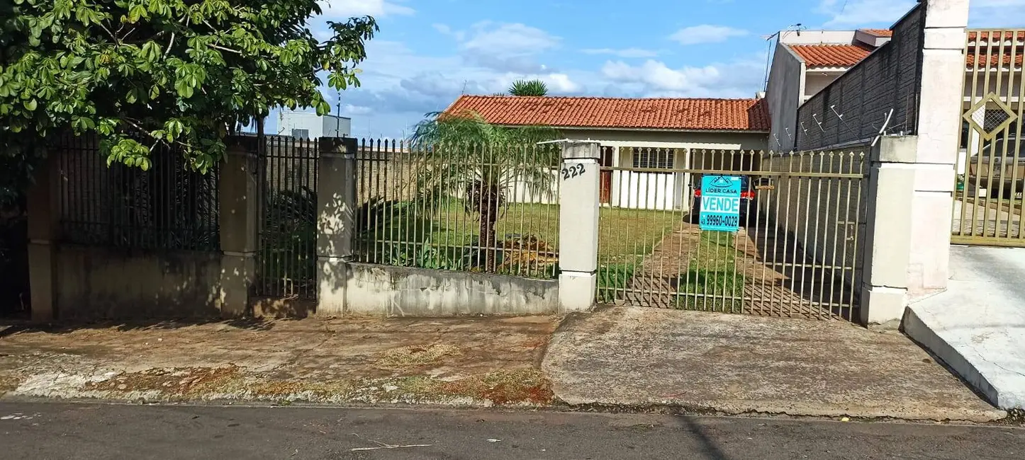 Foto 1 de Casa com 1 quarto à venda, 60m2 em Jardim Casa Grande, Arapongas - PR
