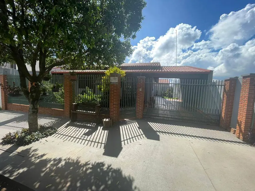 Foto 2 de Casa com 3 quartos à venda, 270m2 em Jardim Portal das Flores, Arapongas - PR