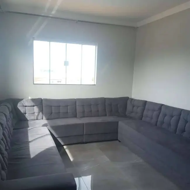 Sobrado com 2 quartos à venda, 180m2 em Arapongas - PR - imagem 5 Foto 5 de Sobrado com 2 quartos à venda, 180m2 em Arapongas - PR