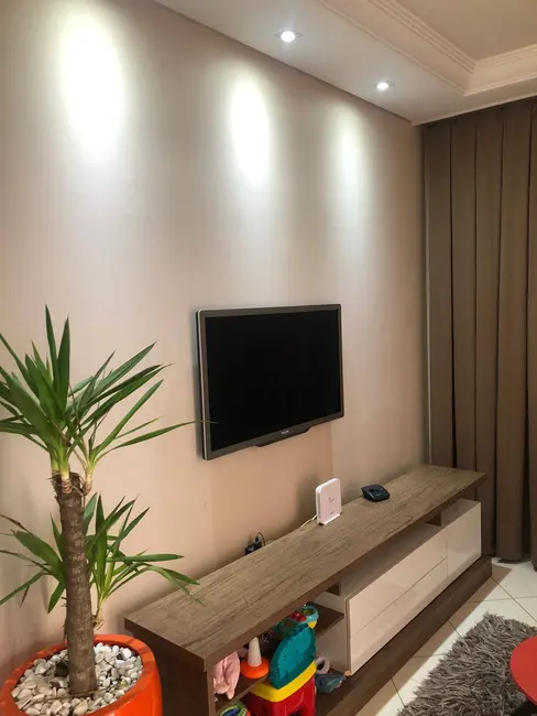 Casa com 2 quartos à venda, 88m2 em Jardim Universidade, Arapongas - PR - imagem 4 Foto 4 de Casa com 2 quartos à venda, 88m2 em Jardim Universidade, Arapongas - PR