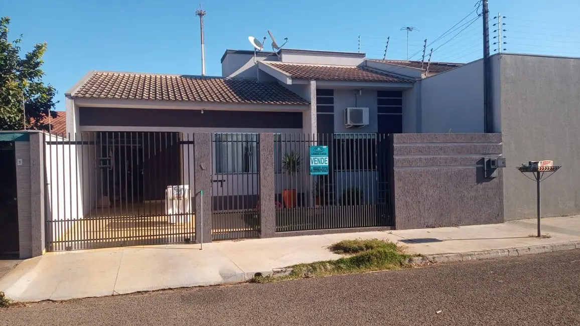 Foto 1 de Casa com 2 quartos à venda, 88m2 em Jardim Universidade, Arapongas - PR