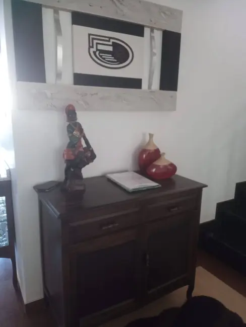 Sobrado com 5 quartos à venda, 264m2 em Conjunto Novo Centauro, Arapongas - PR - imagem 6 Foto 6 de Sobrado com 5 quartos à venda, 264m2 em Conjunto Novo Centauro, Arapongas - PR