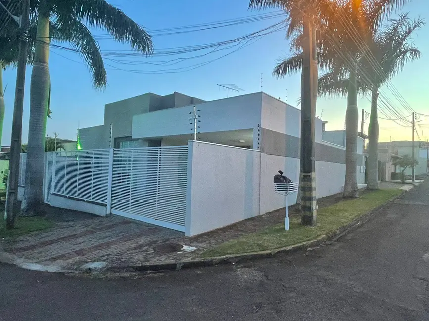 Foto 1 de Casa com 3 quartos à venda em Conjunto Novo Centauro, Arapongas - PR