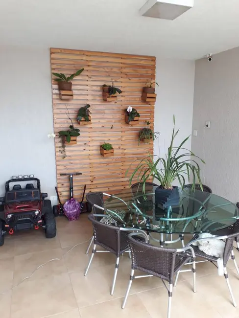 Casa com 3 quartos à venda em Conjunto Novo Centauro, Arapongas - PR - imagem 4 Foto 4 de Casa com 3 quartos à venda em Conjunto Novo Centauro, Arapongas - PR