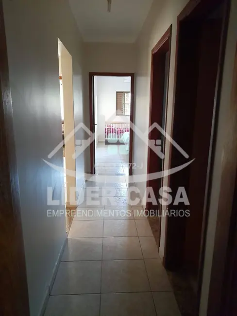 Casa com 3 quartos à venda, 155m2 em Jardim Panorama, Arapongas - PR - imagem 4 Foto 4 de Casa com 3 quartos à venda, 155m2 em Jardim Panorama, Arapongas - PR