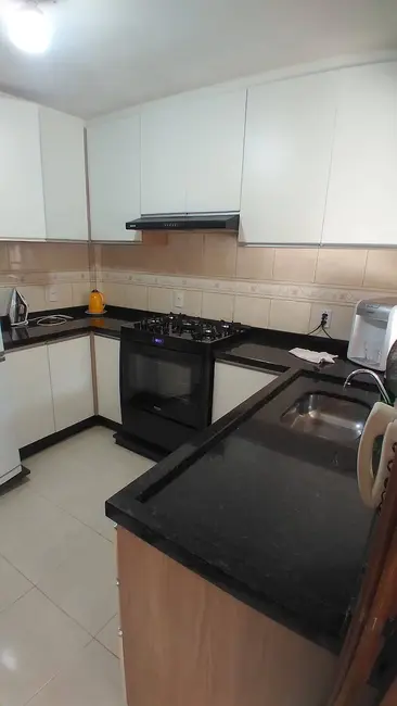 Sobrado com 3 quartos à venda, 120m2 em Conjunto Padre Bernardo Merckel, Arapongas - PR - imagem 3 Foto 3 de Sobrado com 3 quartos à venda, 120m2 em Conjunto Padre Bernardo Merckel, Arapongas - PR