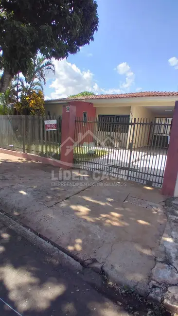 Foto 1 de Casa com 3 quartos à venda, 362m2 em Centro, Arapongas - PR