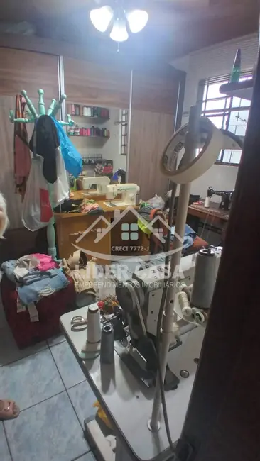 Casa com 3 quartos à venda, 110m2 em Jardim Alto da Boa Vista, Arapongas - PR - imagem 9 Foto 9 de Casa com 3 quartos à venda, 110m2 em Jardim Alto da Boa Vista, Arapongas - PR