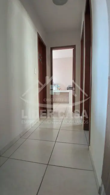 Apartamento com 3 quartos à venda, 65m2 em Vila Passos, Arapongas - PR - imagem 8 Foto 8 de Apartamento com 3 quartos à venda, 65m2 em Vila Passos, Arapongas - PR