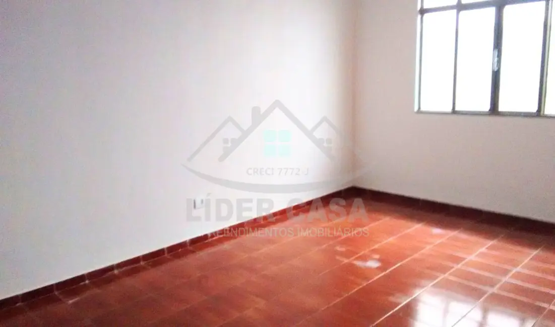 Casa com 3 quartos à venda, 171m2 em Jardim Baroneza, Arapongas - PR - imagem 7 Foto 7 de Casa com 3 quartos à venda, 171m2 em Jardim Baroneza, Arapongas - PR