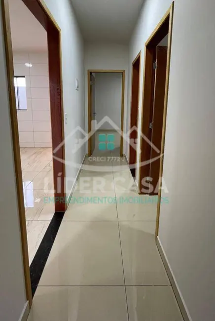 Casa com 3 quartos à venda, 81m2 em Jardim Interlagos II, Arapongas - PR - imagem 8 Foto 8 de Casa com 3 quartos à venda, 81m2 em Jardim Interlagos II, Arapongas - PR