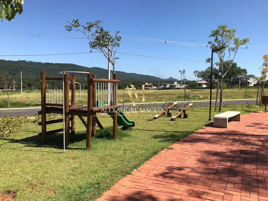 Foto 4 de Lote de Condomínio à venda, 300m2 em Montes Claros - MG