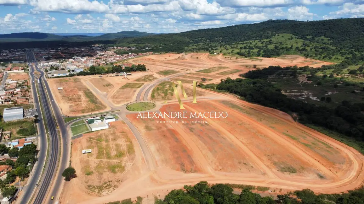 Foto 4 de Terreno / Lote à venda, 200m2 em Montes Claros - MG