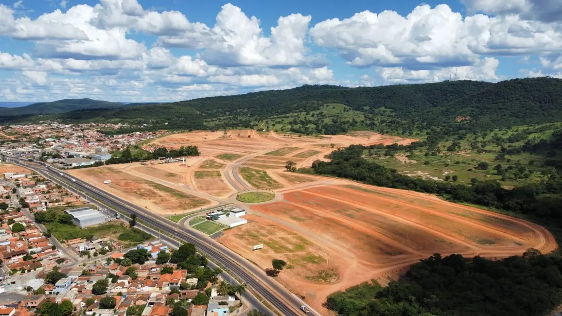 Foto 7 de Terreno / Lote à venda, 200m2 em Montes Claros - MG