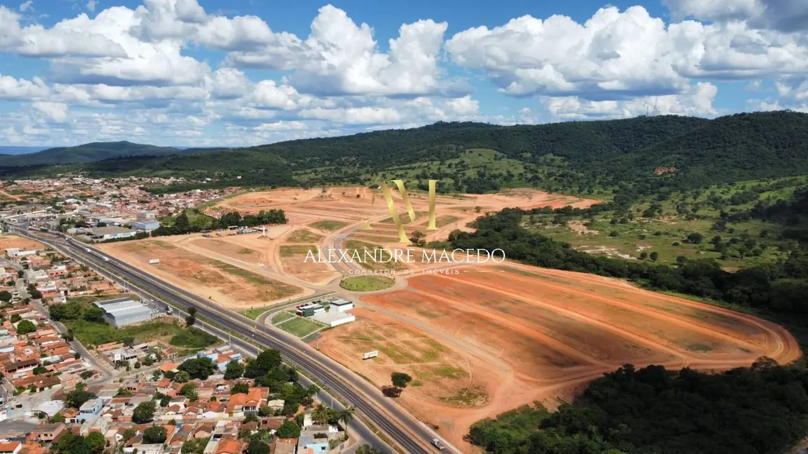 Foto 7 de Terreno / Lote à venda, 200m2 em Montes Claros - MG