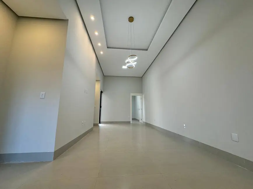 Foto 6 de Casa de Condomínio com 3 quartos à venda, 200m2 em Montes Claros - MG