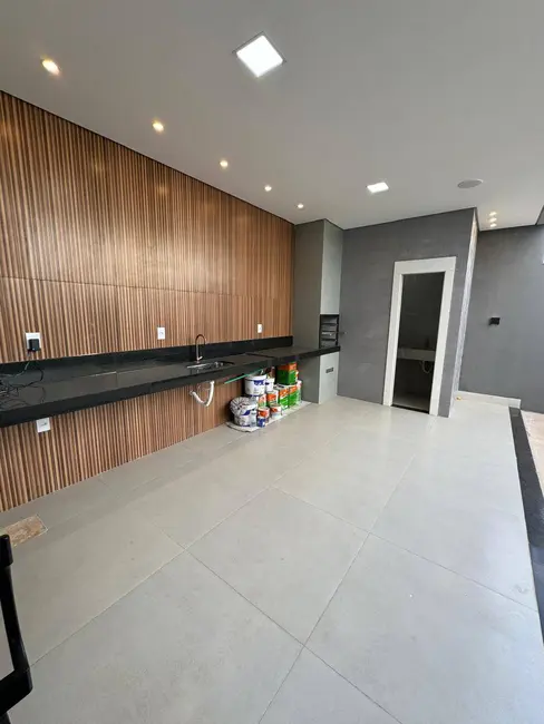 Foto 4 de Casa de Condomínio com 3 quartos à venda, 200m2 em Montes Claros - MG