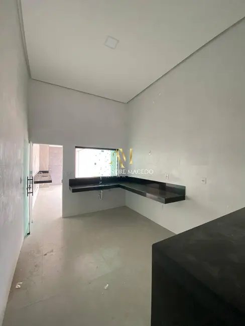Foto 8 de Casa com 3 quartos à venda, 255m2 em Planalto, Montes Claros - MG