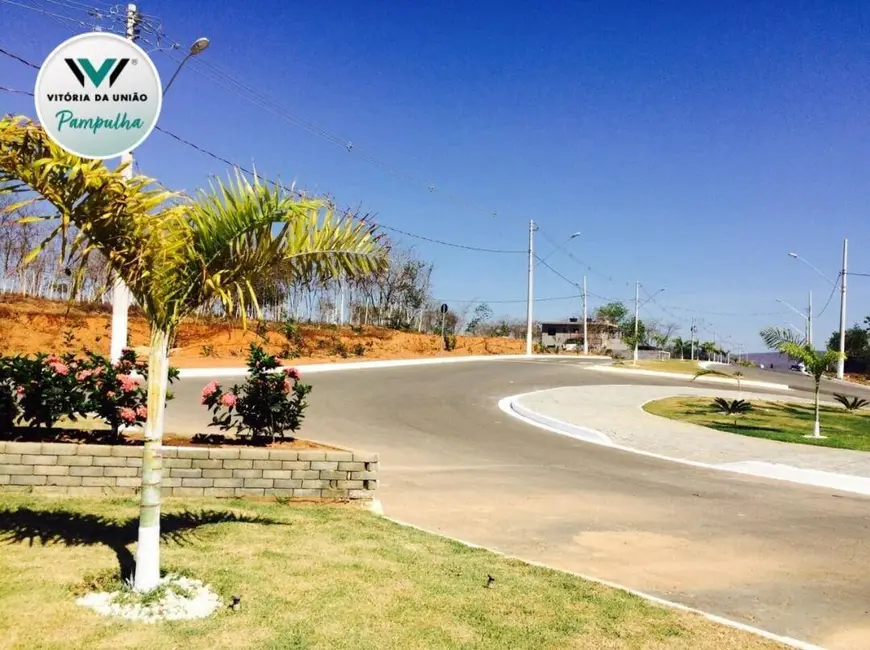 Foto 3 de Terreno / Lote à venda, 360m2 em Montes Claros - MG