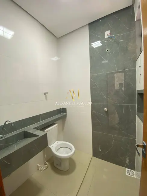 Foto 5 de Casa com 3 quartos à venda, 126m2 em Montes Claros - MG