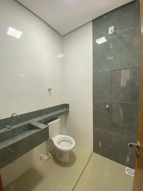 Foto 4 de Casa com 3 quartos à venda, 126m2 em Montes Claros - MG