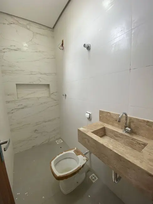 Foto 3 de Casa com 3 quartos à venda, 126m2 em Independência, Montes Claros - MG