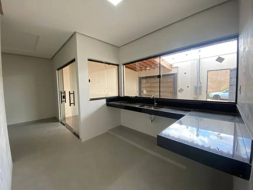 Foto 1 de Casa com 3 quartos à venda, 126m2 em Independência, Montes Claros - MG