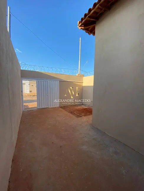 Casa com 2 quartos à venda, 90m2 em Independência, Montes Claros - MG - imagem 3 Foto 3 de Casa com 2 quartos à venda, 90m2 em Independência, Montes Claros - MG