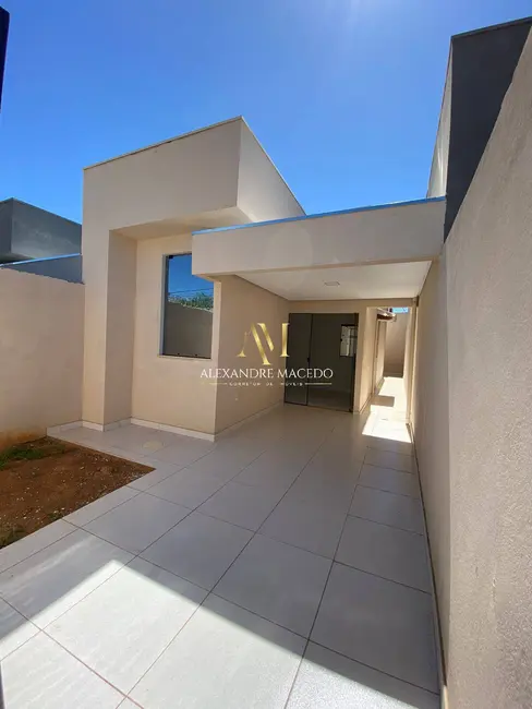 Foto 1 de Casa com 2 quartos à venda, 90m2 em Jardim Olímpico, Montes Claros - MG