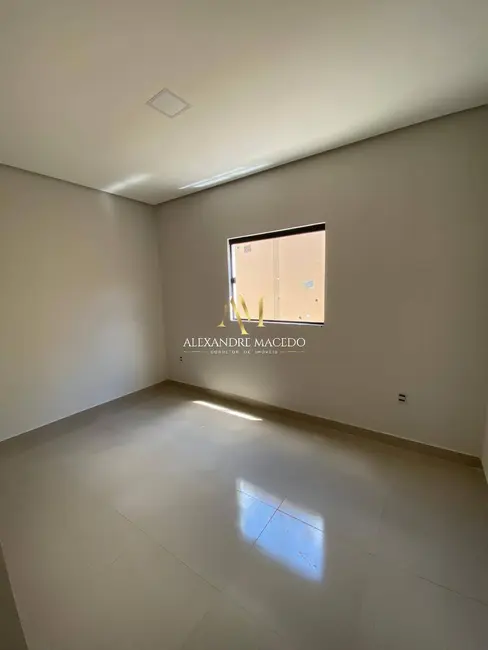 Foto 2 de Casa com 2 quartos à venda, 110m2 em Acácias, Montes Claros - MG