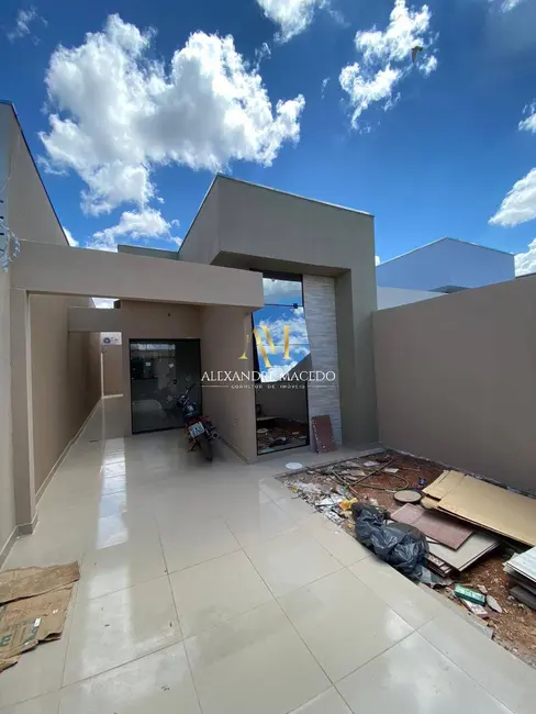 Foto 6 de Casa com 2 quartos à venda, 110m2 em Acácias, Montes Claros - MG