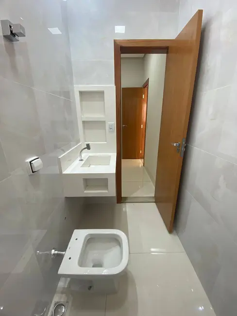 Foto 3 de Casa com 3 quartos à venda, 150m2 em Delfino Magalhães, Montes Claros - MG