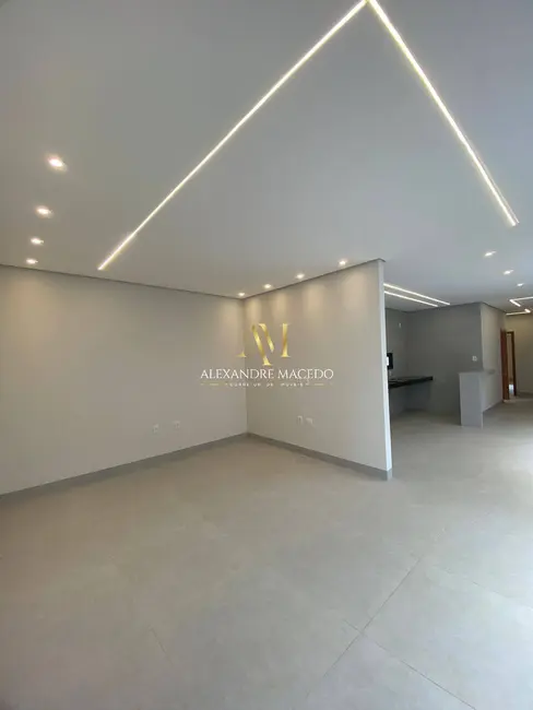 Foto 3 de Casa com 3 quartos à venda, 299m2 em Ibituruna, Montes Claros - MG