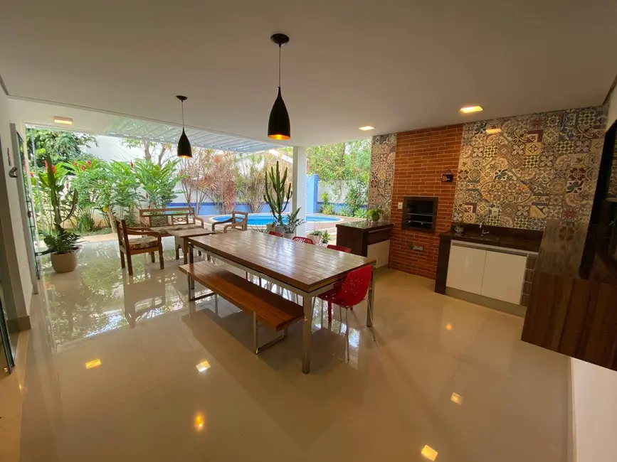 Foto 3 de Casa de Condomínio com 4 quartos à venda, 880m2 em Ibituruna, Montes Claros - MG