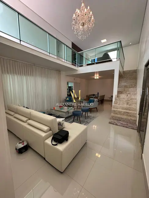 Foto 4 de Casa de Condomínio com 4 quartos à venda, 880m2 em Ibituruna, Montes Claros - MG