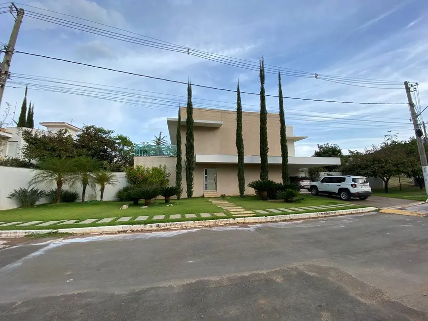 Foto 2 de Casa de Condomínio com 4 quartos à venda, 880m2 em Ibituruna, Montes Claros - MG
